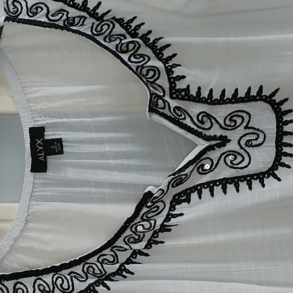 Alyx Boho V Neck White Gauzy Top sz S - Picture 7 of 12